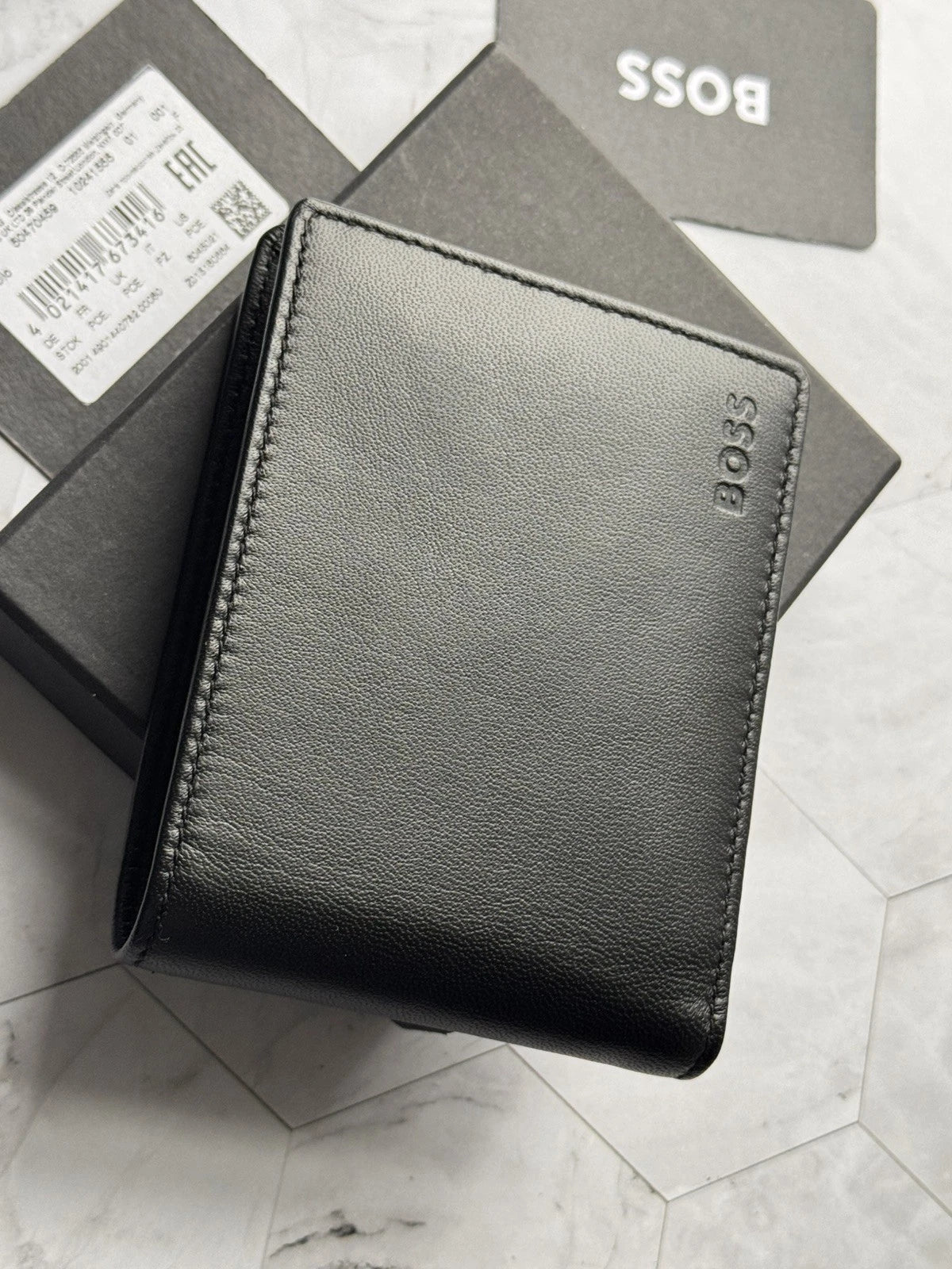 BOSS Bifold Black leather Wallet with Coin Pocket Style Big BB- 4cc Coin