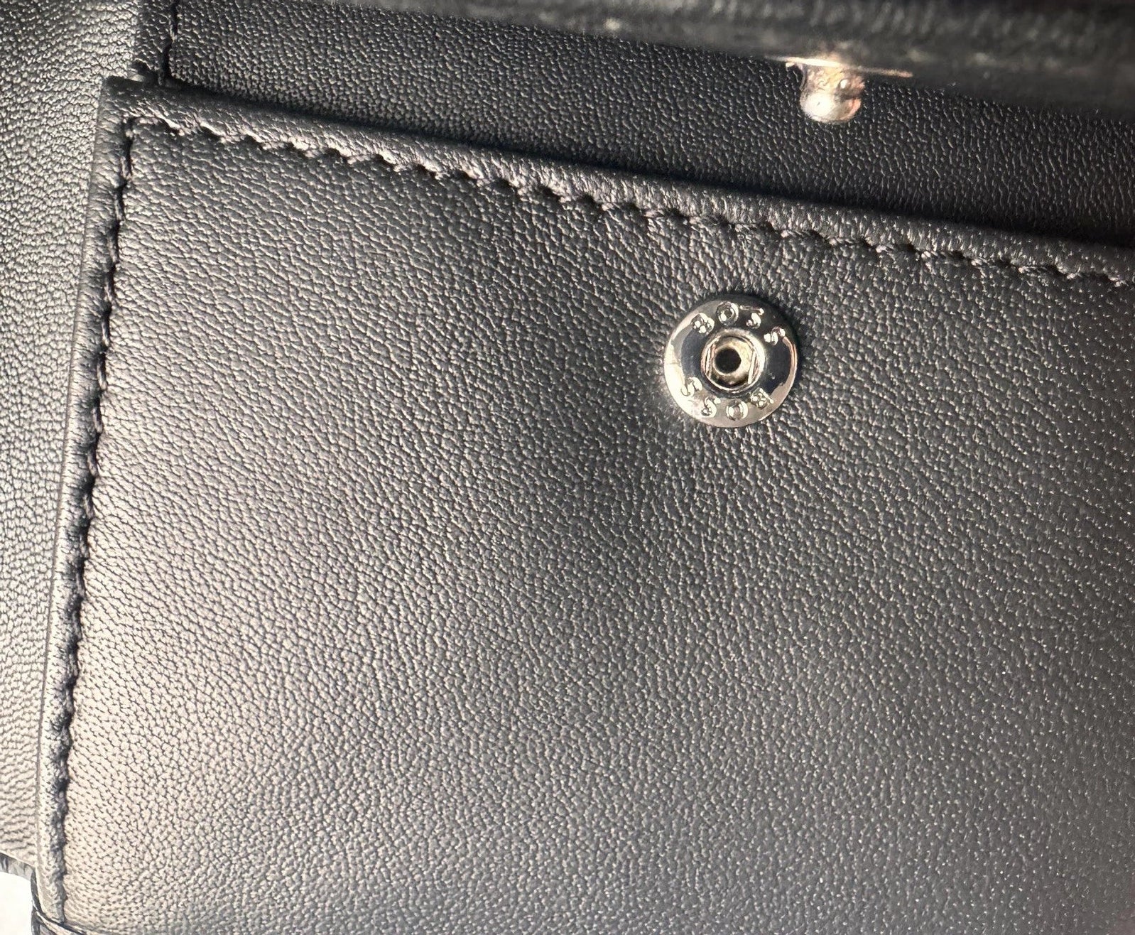 BOSS Bifold Black leather Wallet with Coin Pocket Style Big BB- 4cc Coin