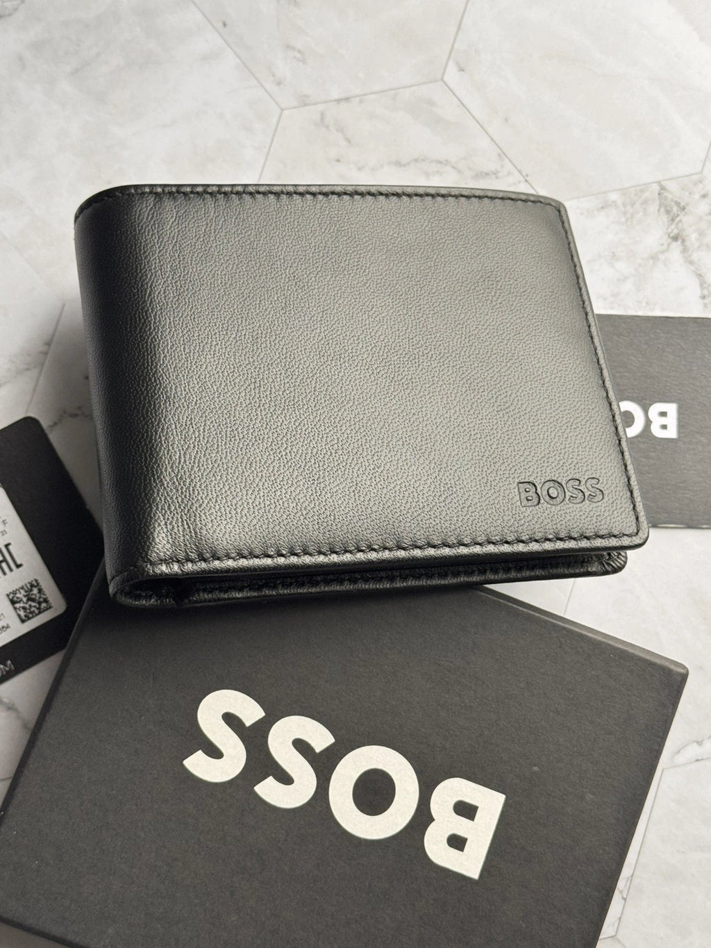 BOSS Bifold Black leather Wallet with Coin Pocket Style Big BB- 4cc Coin