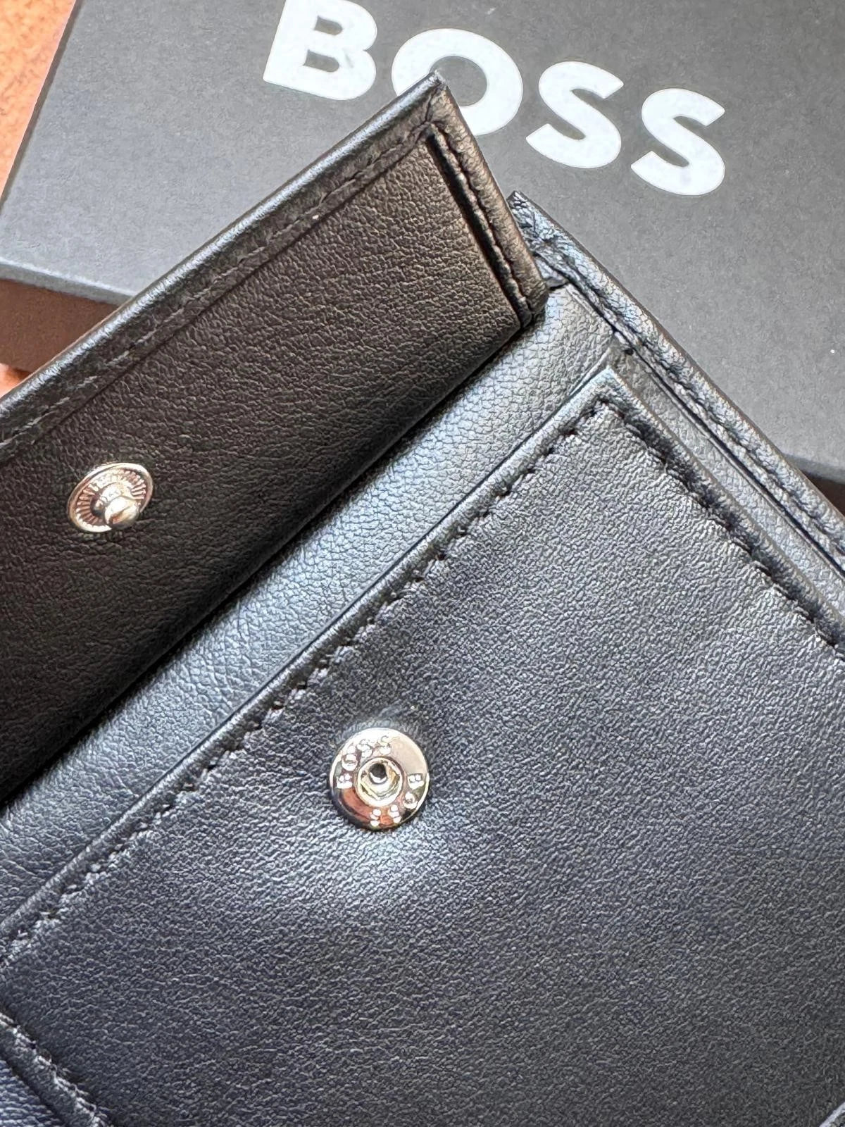BOSS Embossed-logo Wallet in Grained leather with Coin Pocket Style Big BB- 4cc Coin